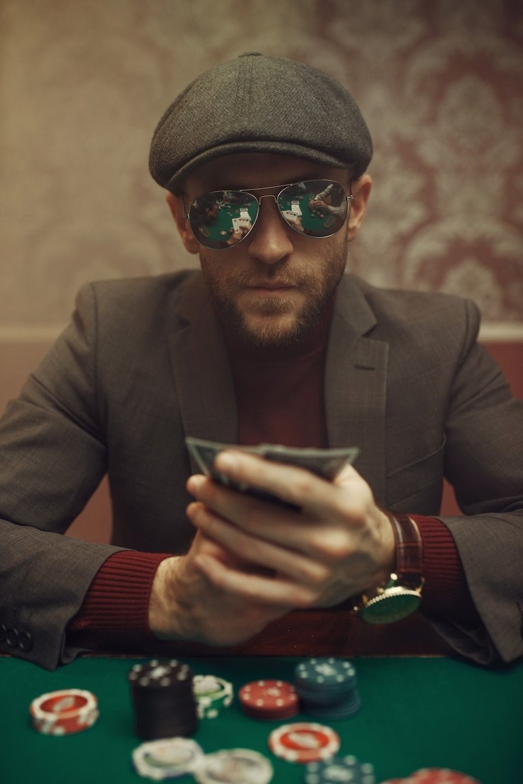 wining568 mobile app interface showing live football and casino options